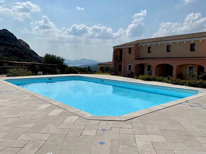 Appartamento quadrilocale in vendita in Arzachena