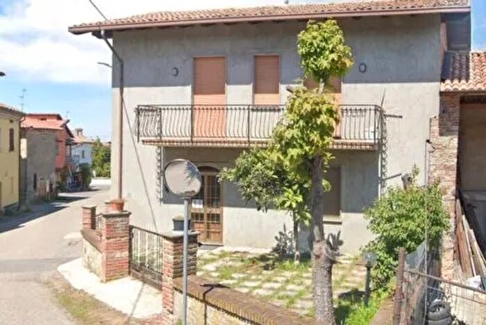 Casa bilocale in vendita in Frazione Pizzofreddo Santa Maria della Versa, Santa Maria Della Versa