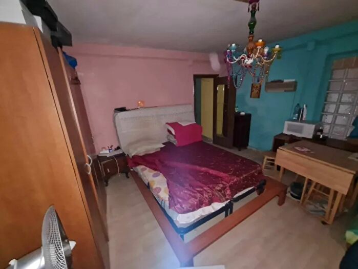 Casa con 6 locali in vendita in Reggio Calabria