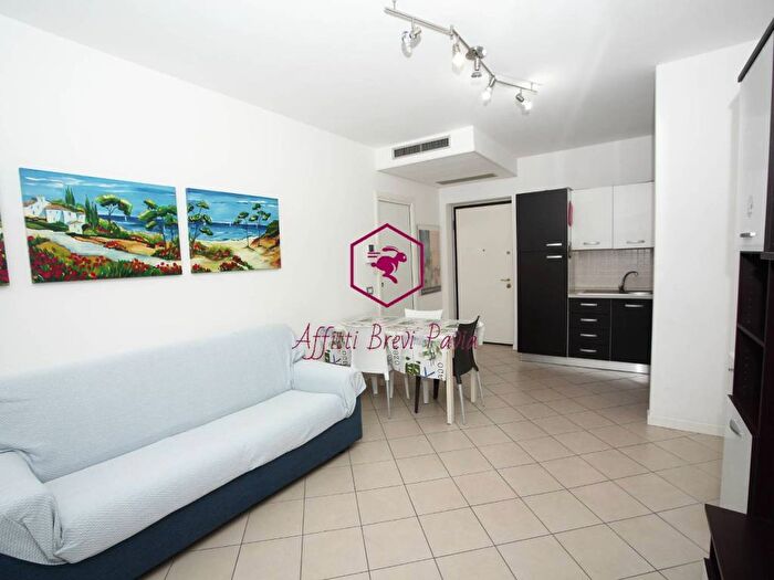 Appartamento bilocale in affitto in Via Alessandro Brambilla, Policlinico, Pavia