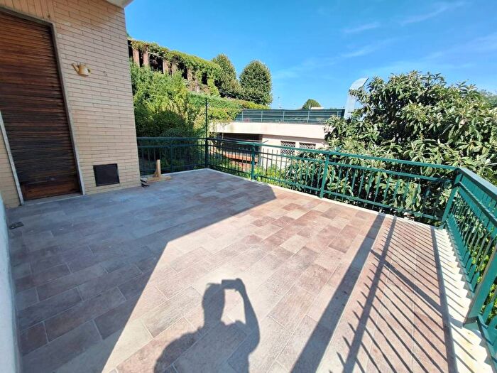 Appartamento con 5 locali in affitto in Via Roberto Biscaretti, Pino Torinese