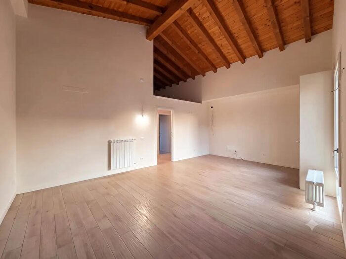 Appartamento trilocale in vendita in Via I Maggio, Bovezzo