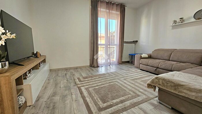 Appartamento quadrilocale in vendita in Via Olifante, Verona