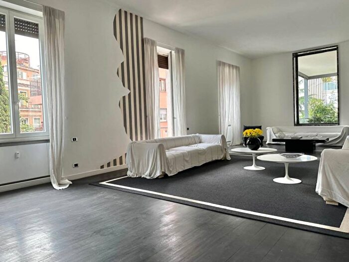 Appartamento con 6 locali in affitto in Via dei Monti Parioli, Parioli, Roma