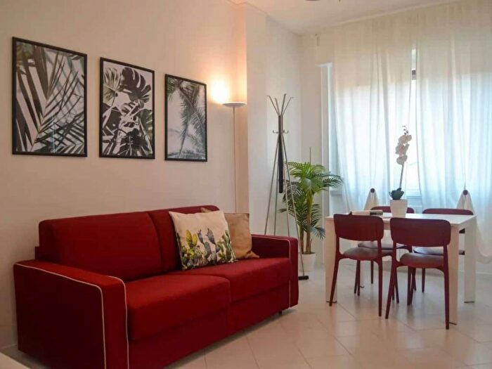 Appartamento bilocale in affitto in Viale Bacchiglione, Corvetto, Milano