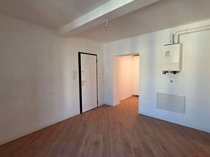 Appartamento bilocale in affitto in Via Milano Snc, Como