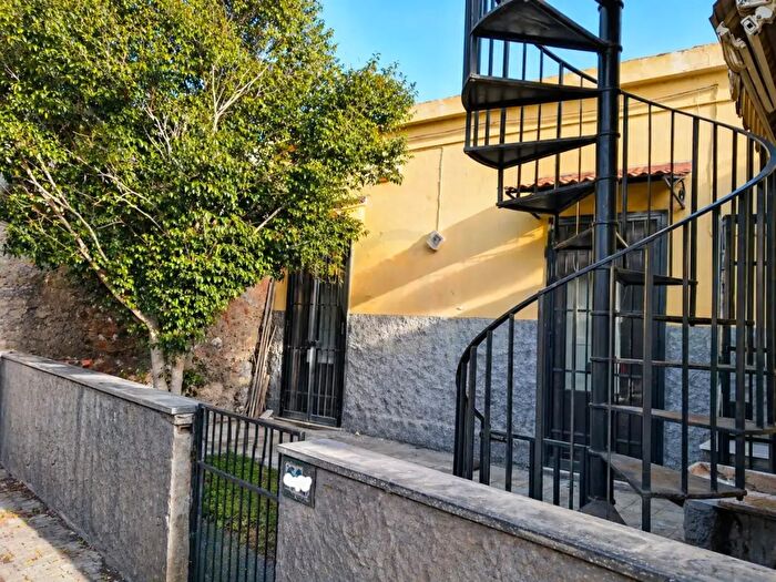 Casa con 5 locali in vendita in Via Ariazzi, Acireale
