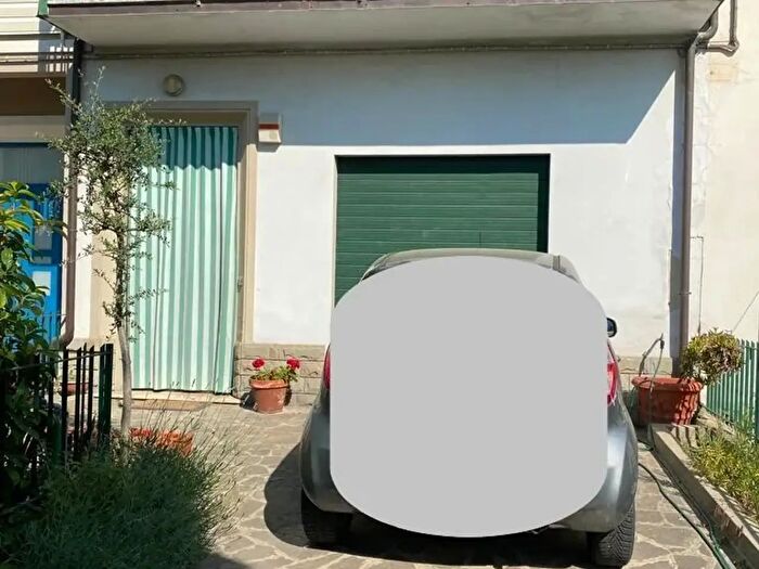 Casa con 7 locali in affitto in Empoli