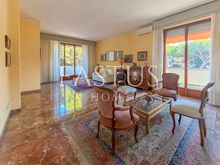 Appartamento con 5 locali in vendita in Via Piagentina, Firenze