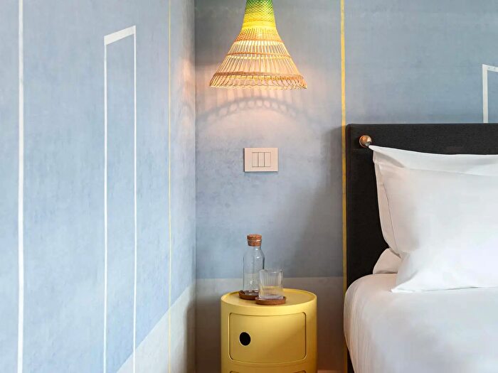 Appartamento monolocale in affitto in Via Alessandro Manzoni, Milano