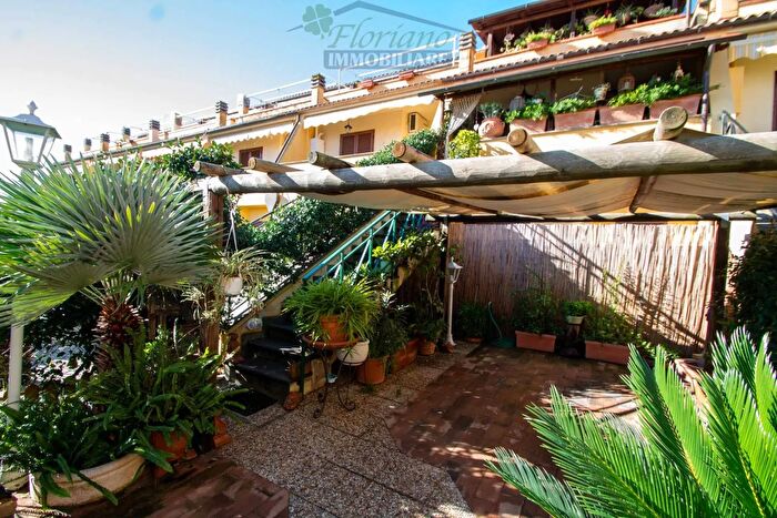 Appartamento trilocale in vendita in Via della Marzola, Montalto Di Castro