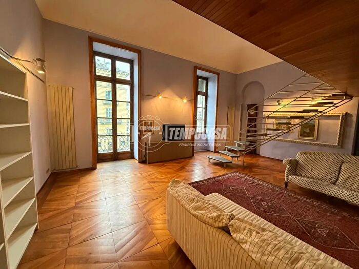 Appartamento con 8 locali in affitto in Via XX Settembre, Torino
