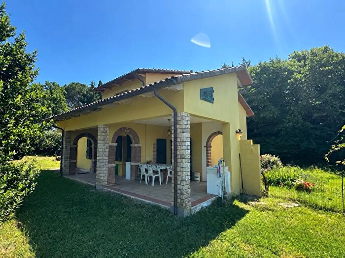 Casa con 7 locali in vendita in Località Poggio Sasso Piano, Roccastrada