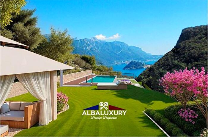 Casa con 5 locali in vendita in Via San Rocco, Menaggio