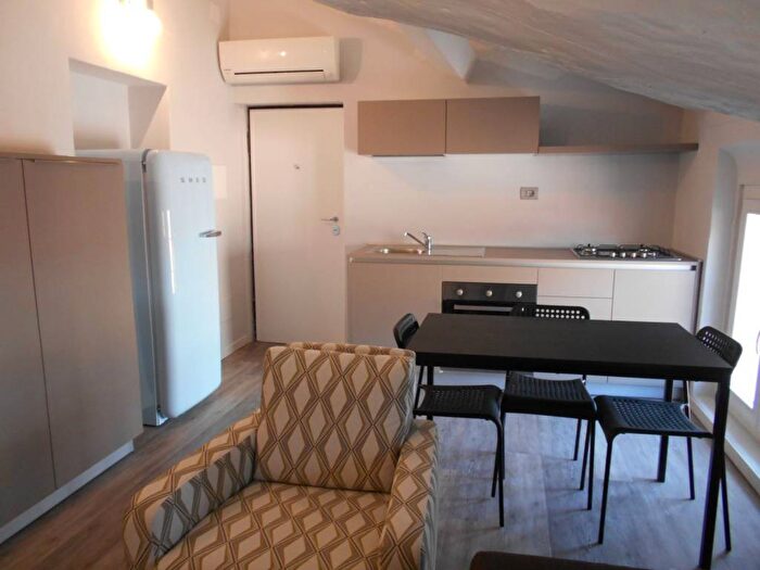 Casa bilocale in affitto in Borgo Giacomo Tommasini, Centro Storico, Parma