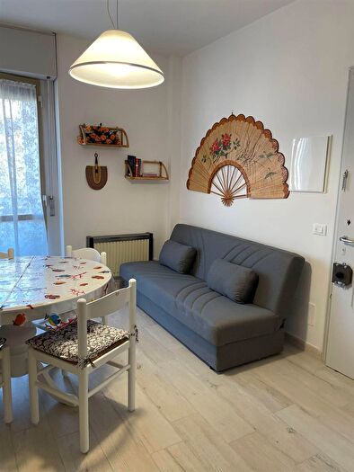 Appartamento trilocale in affitto in Via Lago di Nemi, Follonica