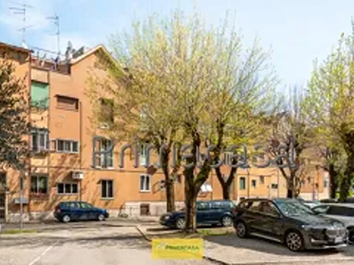 Appartamento trilocale in vendita in Via Alessandro Carli, Verona