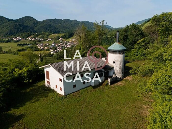 Casa con 15 locali in vendita in Via col, Follina