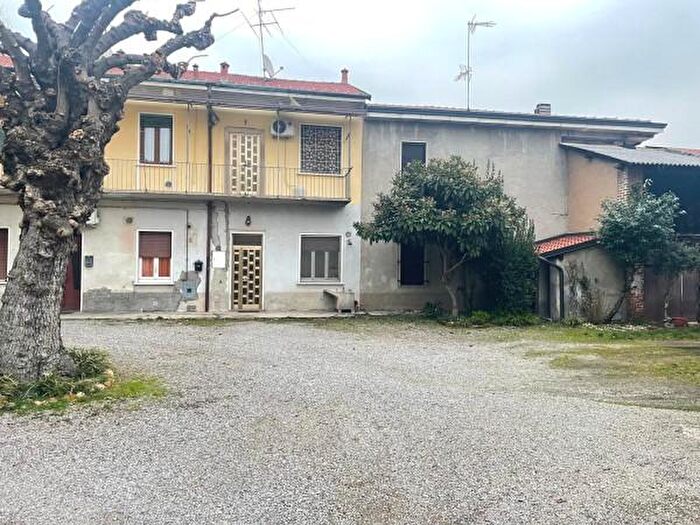 Appartamento bilocale in vendita in Via Giuseppe Visconti di Modrone, San Giorgio Su Legnano