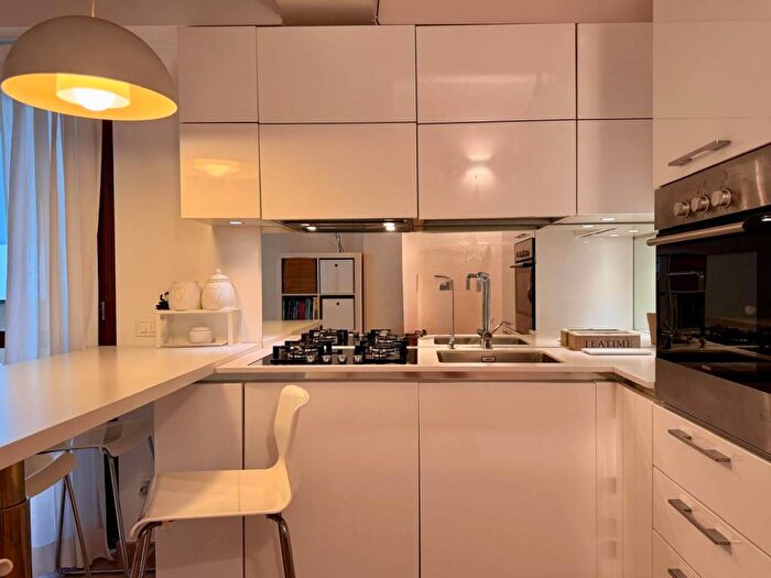 Appartamento bilocale in affitto in Via Antonello da Messina, Gambara, Milano