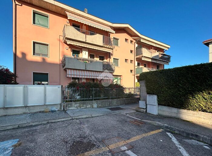 Appartamento quadrilocale in vendita in Isola Della Scala