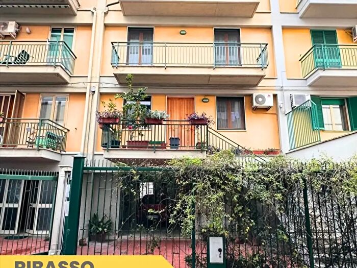 Casa con 6 locali in vendita in Altamura