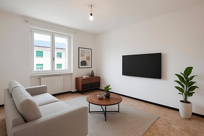 Appartamento trilocale in vendita in Corso Carlo Max, Alessandria