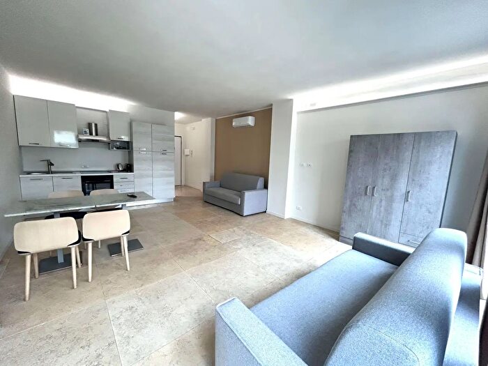 Appartamento monolocale in vendita in Via Agello, Desenzano Del Garda