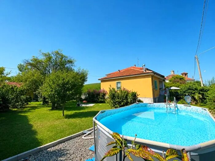 Casa quadrilocale in vendita in Strada Asti, Casale Monferrato