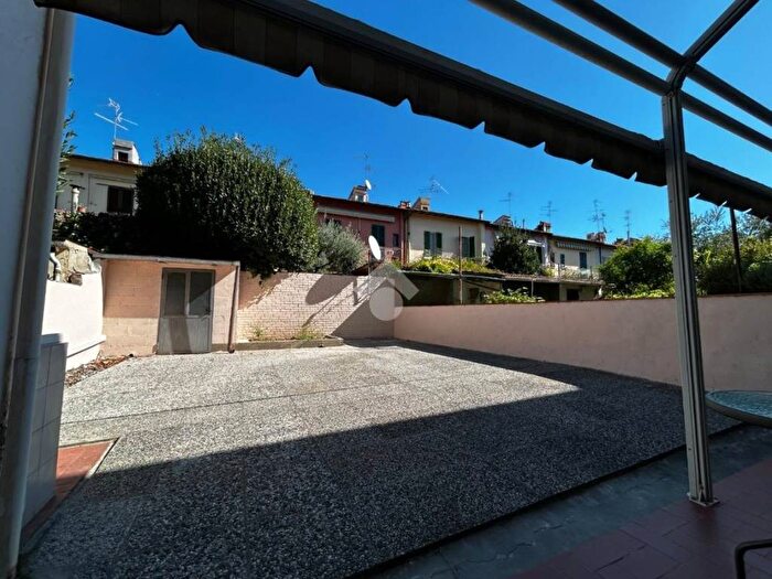 Appartamento trilocale in affitto in Via delle Cerbine, Le Cure, Firenze