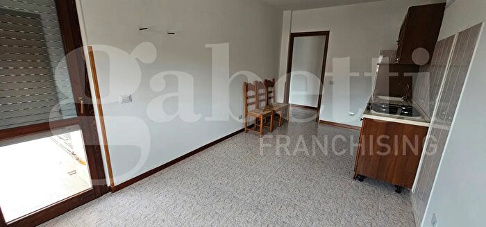 Appartamento bilocale in vendita in Via Vincenzo Monti, Robecchetto Con Induno