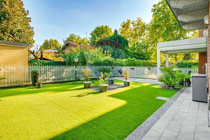 Appartamento trilocale in vendita in Corso della Vittoria, Caronno Pertusella