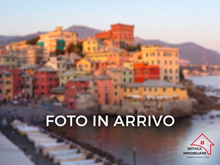 Appartamento con 5 locali in affitto in Via Assarotti, Castelletto, Genova