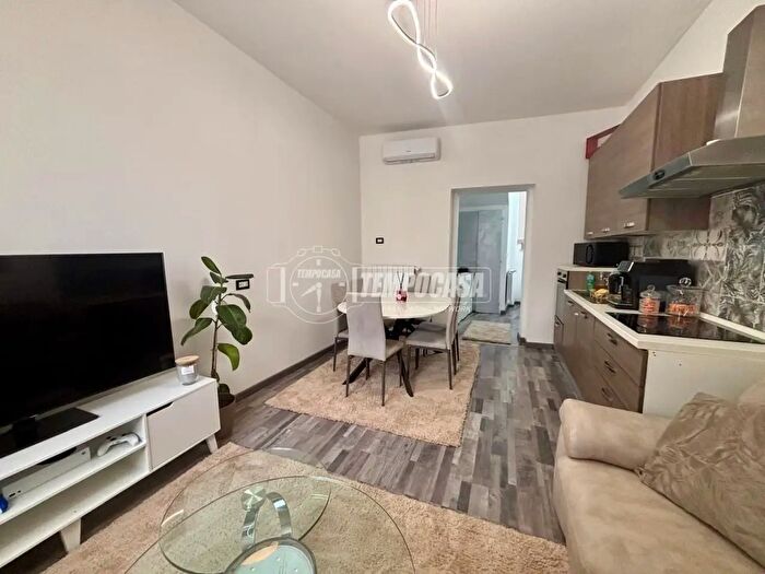 Appartamento quadrilocale in vendita in Via Parabiago, Casorezzo