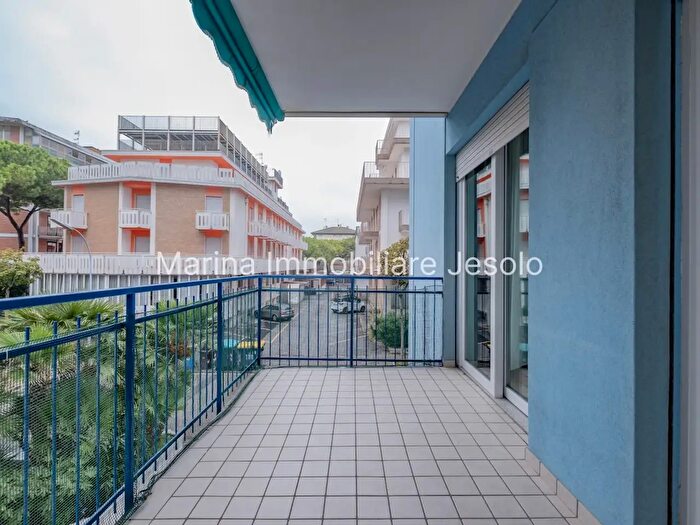 Appartamento trilocale in vendita in Via Padova, Jesolo