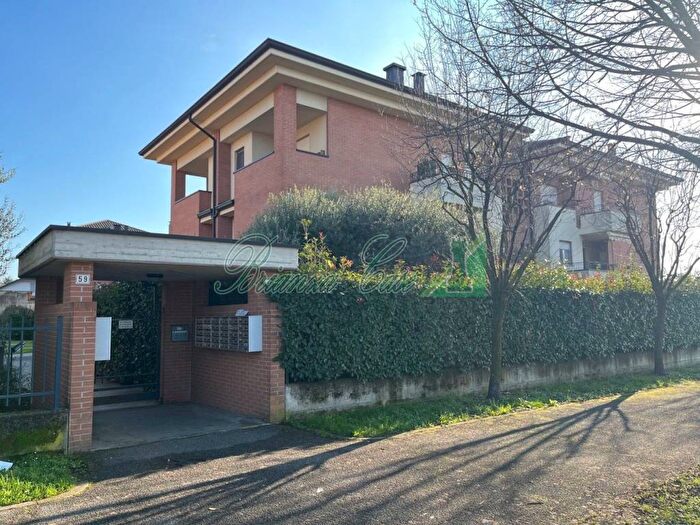 Appartamento bilocale in affitto in Via Giulio Natta, Centro, Arcore