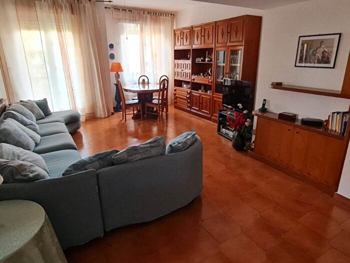 Appartamento quadrilocale in affitto in Viale Legioni Romane, Primaticcio, Milano