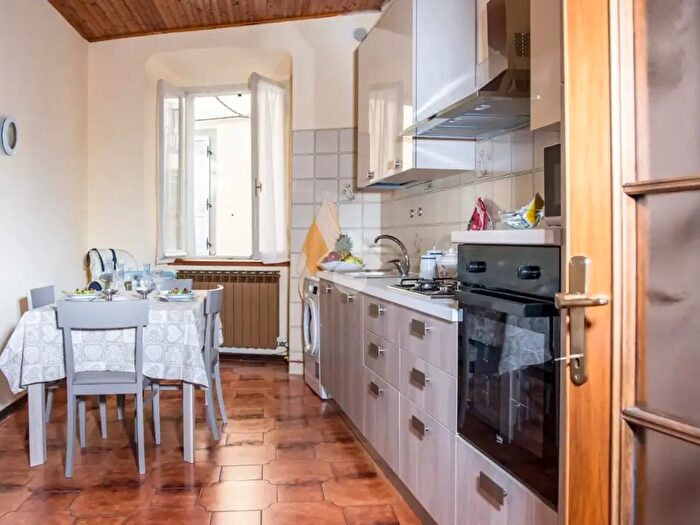 Appartamento trilocale in vendita in Via Giacomo Matteotti, Lovere