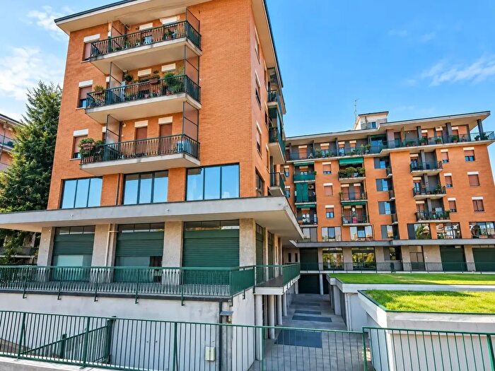 Appartamento monolocale in vendita in Via Salone, Monza