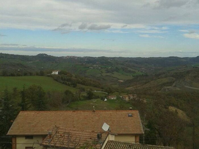 Casa quadrilocale in affitto in Località Montetiffi, Sogliano al Rubicone