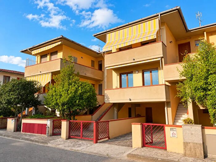 Appartamento con 5 locali in vendita in Aria Montessori, San Miniato