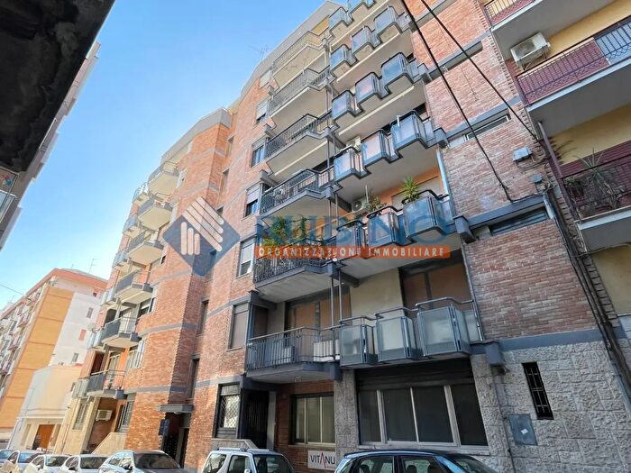 Appartamento con 5 locali in vendita in Corso Giuseppe di Vittorio a, Gravina In Puglia