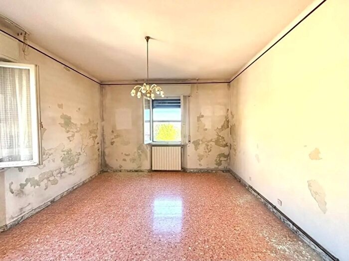 Appartamento trilocale in vendita in Pisa