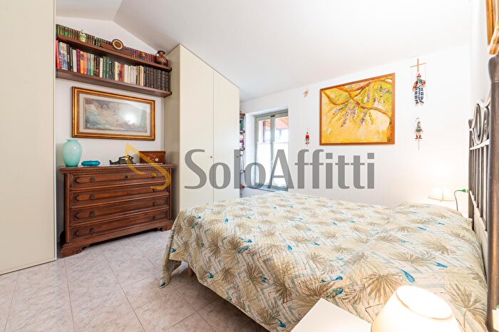 Appartamento trilocale in affitto in Via Carlo Alberto, Bergamo