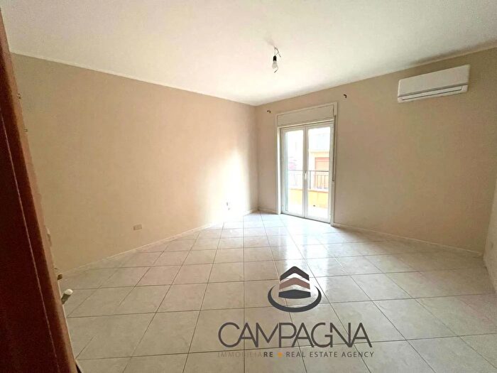 Appartamento trilocale in affitto in Via Piacenza Canicatti, Canicatti