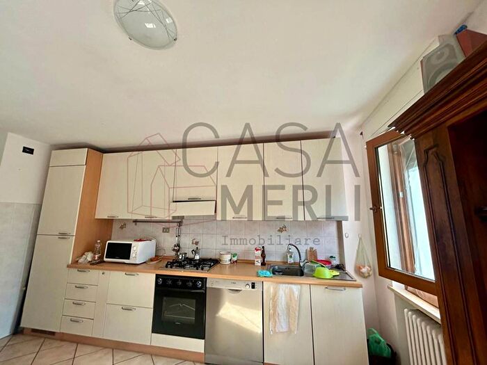 Appartamento trilocale in affitto in Via Gilles de Chevrères, Centro, Aosta