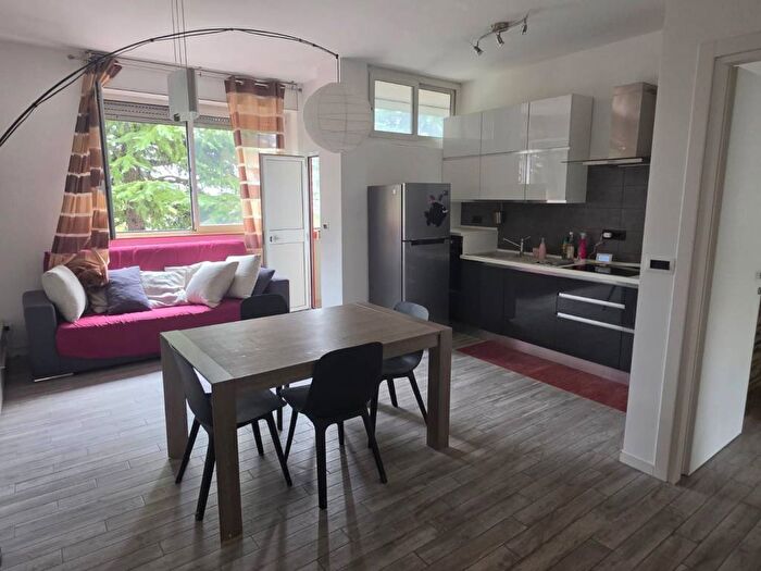 Appartamento trilocale in affitto in Via Giuseppe Dozza, Mazzini Fossolo, Bologna