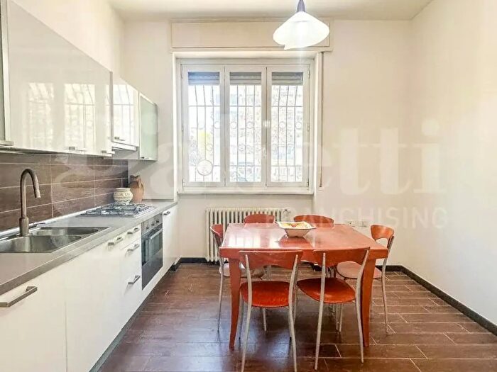 Appartamento trilocale in vendita in Viale Campania, Milano