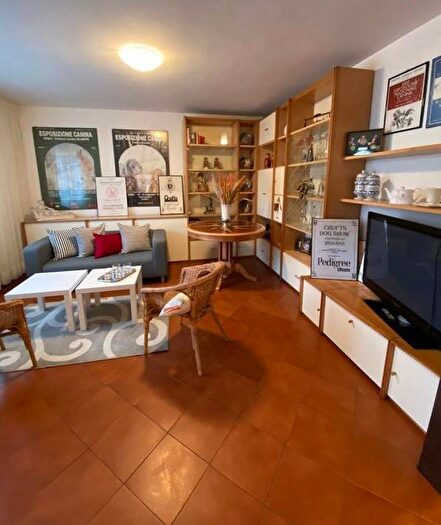 Casa con 6 locali in affitto in Via Aurelia Sud, Torre del Lago, Viareggio