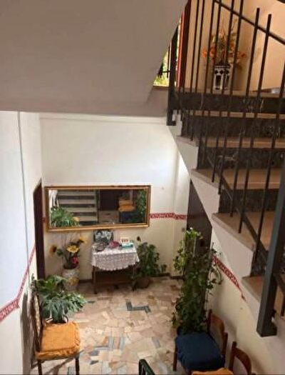 Casa con 6 locali in vendita in Via della Resistenza, Cortona